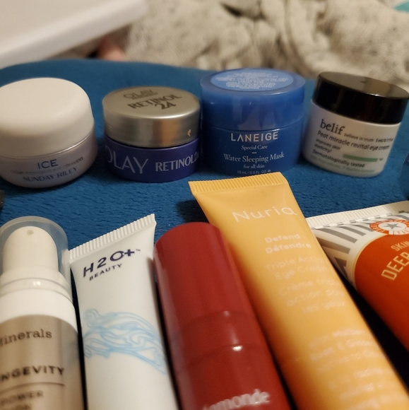 Skincare Bundle - Picture 3 of 4